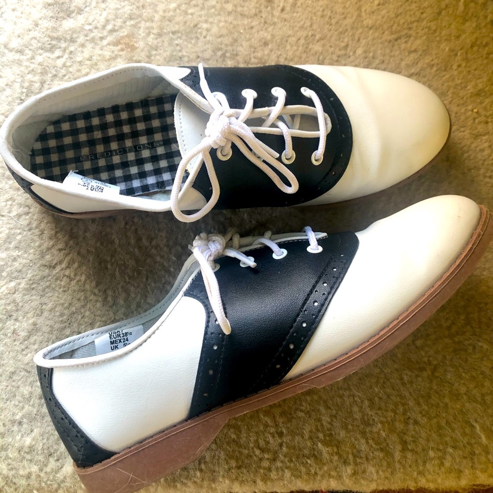 Saddle Shoes size 7